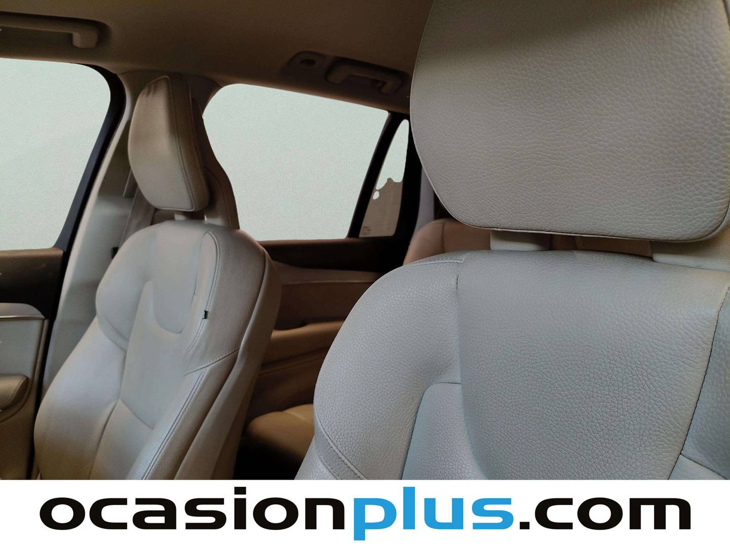Extras y acabados del Volvo XC90 Volvo XC90 D4 Momentum Auto (190 CV) 7 Plazas
