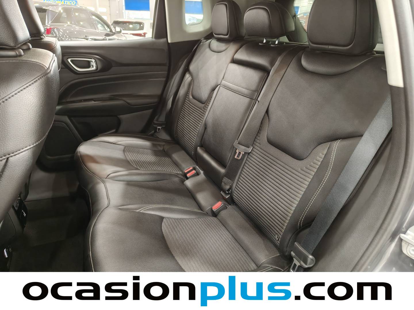 Foto asientos traseros Jeep Compass Jeep Compass 1.3 Gse Night Eagle FWD MT (130 CV)