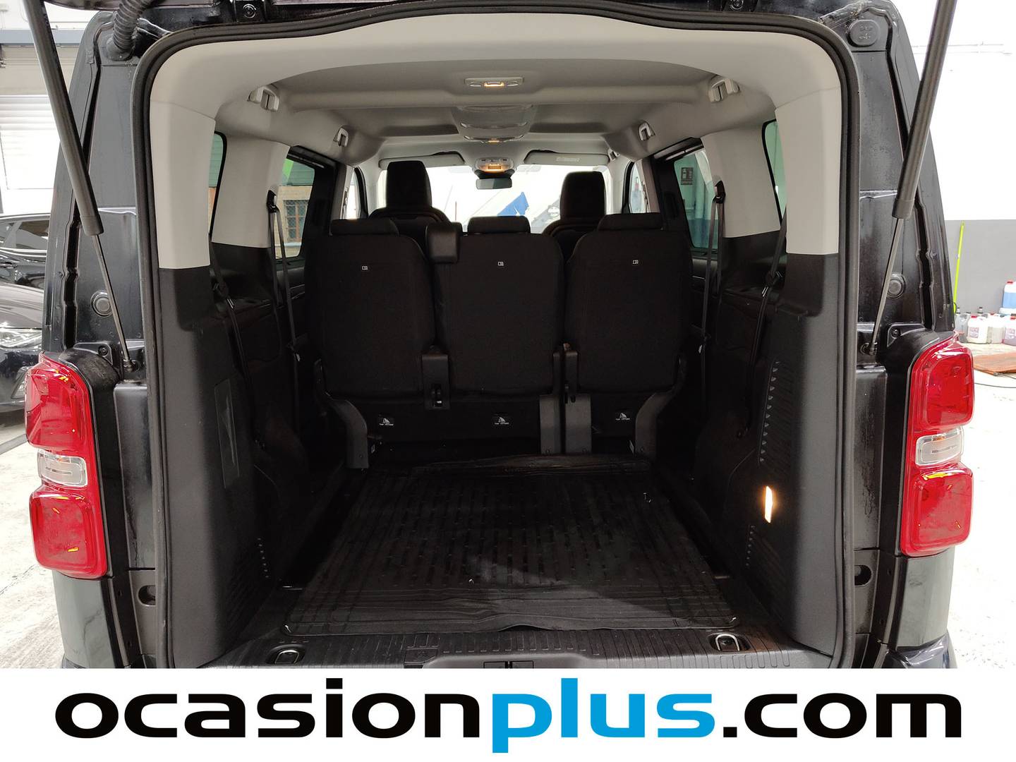 Fotos maletero Peugeot Traveller Peugeot Traveller BlueHDi 180 Business VIP Standard EAT8 (180 CV)