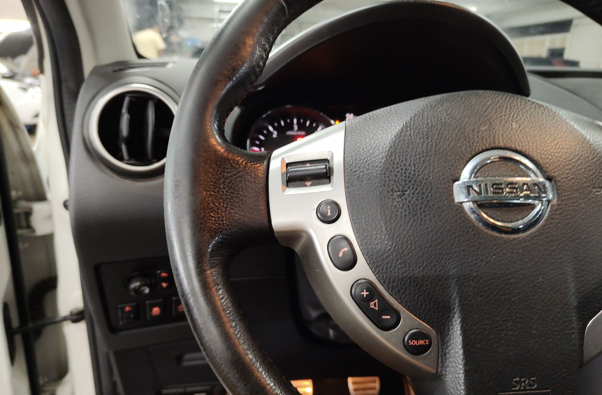 Nissan Qashqai 1.6 dCi 360 4x2 - foto 24