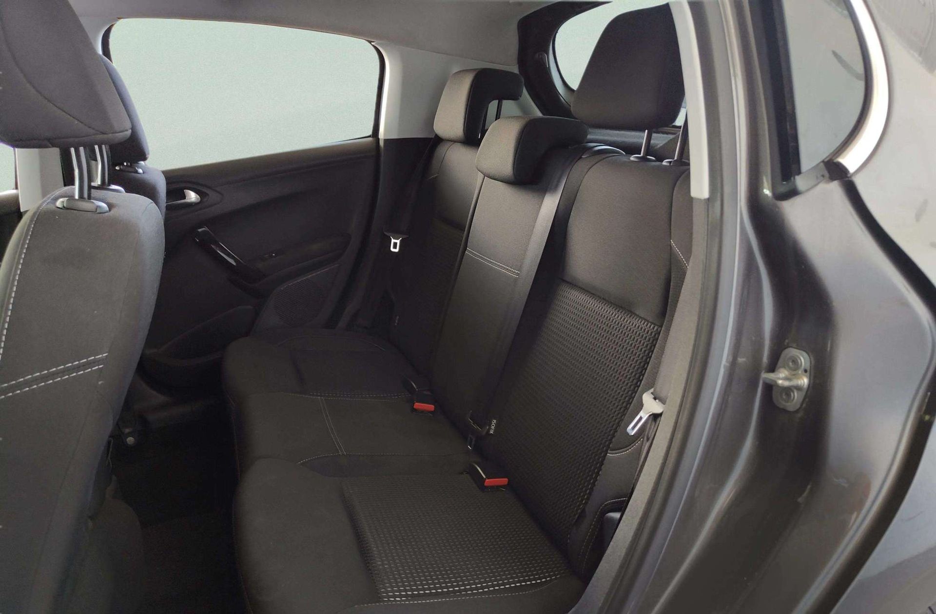Peugeot 208 PureTech 110 Tech Edition - foto 12