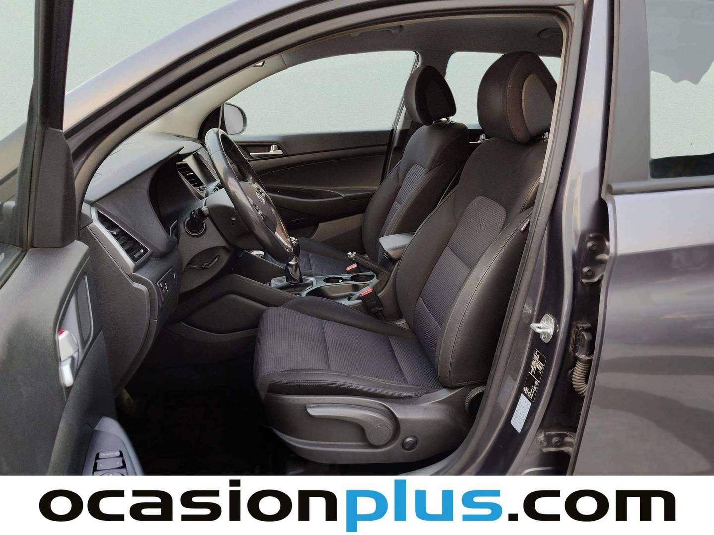 Foto asientos delanteros Hyundai Tucson Hyundai Tucson 1.7 CRDI BlueDrive 25 Aniversario 4x2 (115 CV)