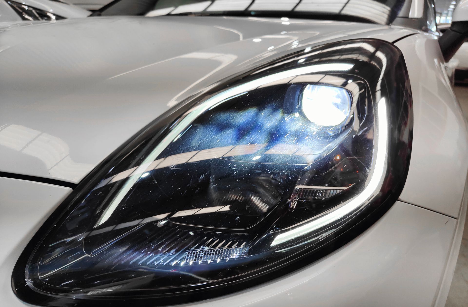 Ford Puma 1.0 EcoBoost MHEV ST-Line Design - foto 16