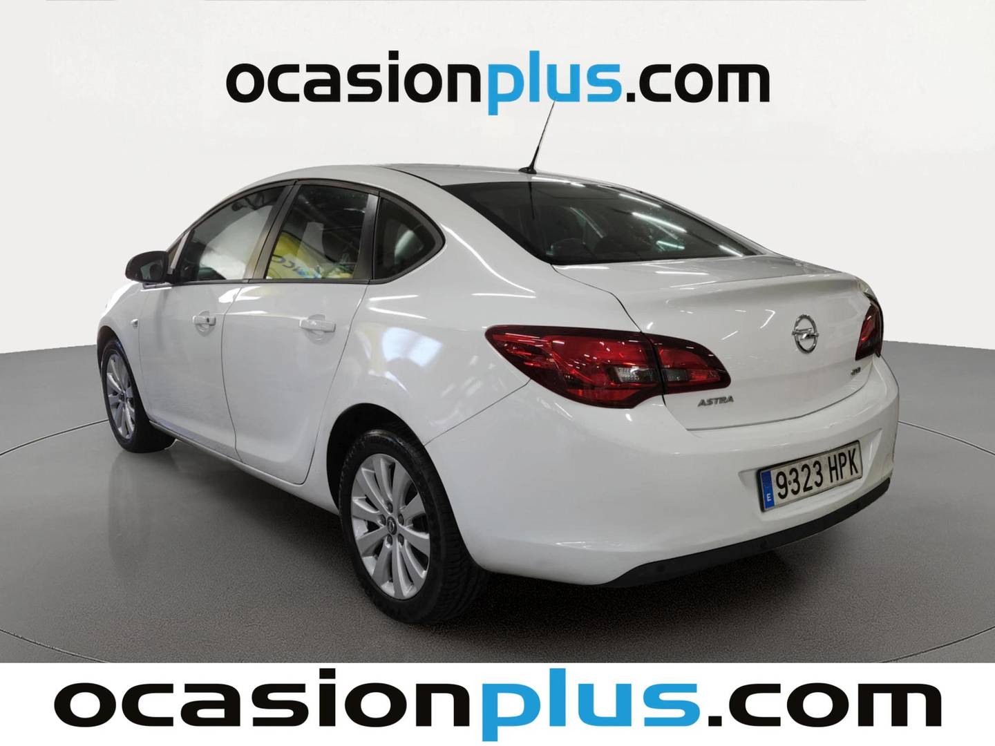 Foto trasera Opel Astra Opel Astra 1.7 CDTi Selective (110 CV) izquierda