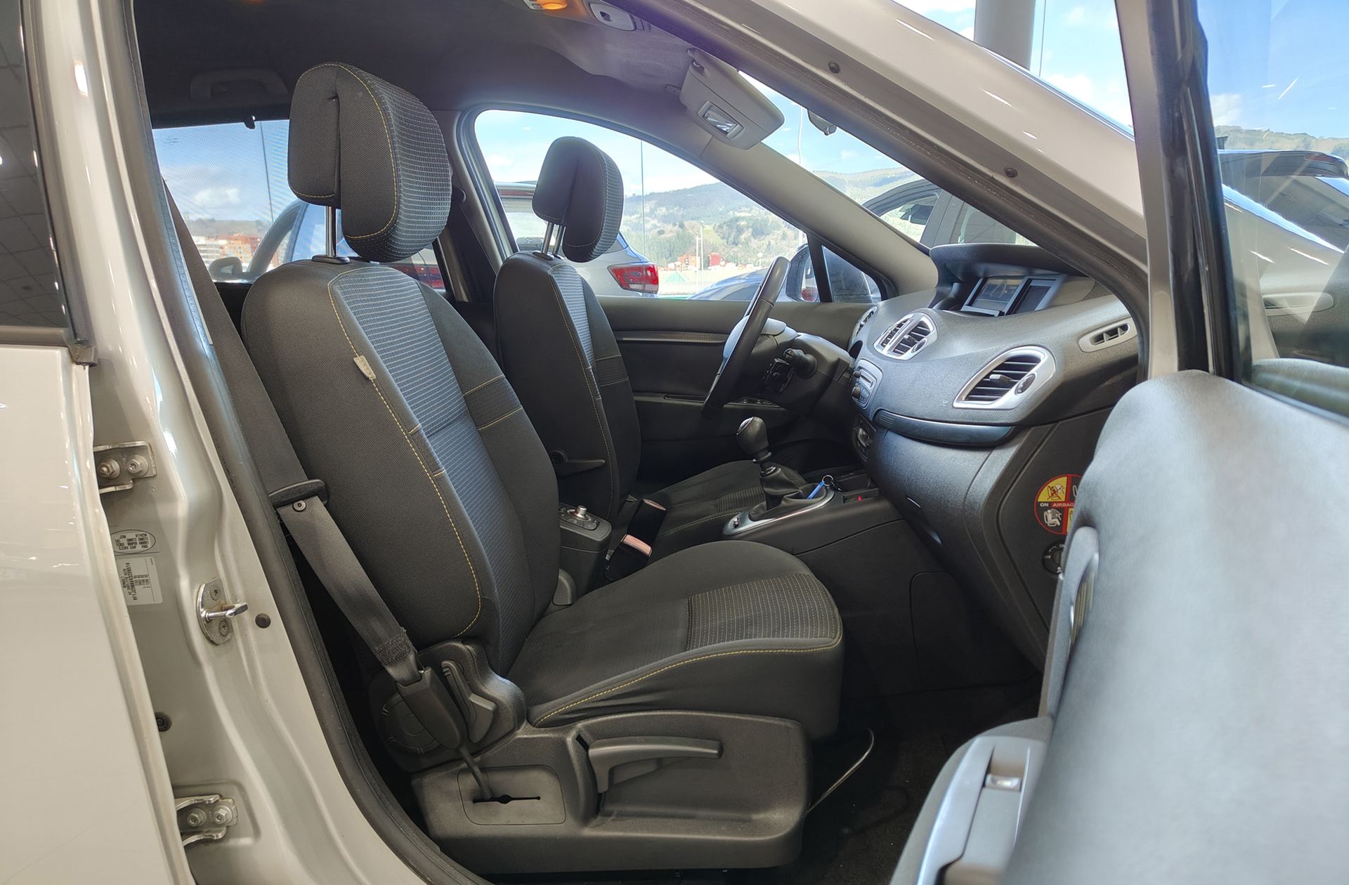 Renault Grand Scénic Dynamique dCi - foto 12