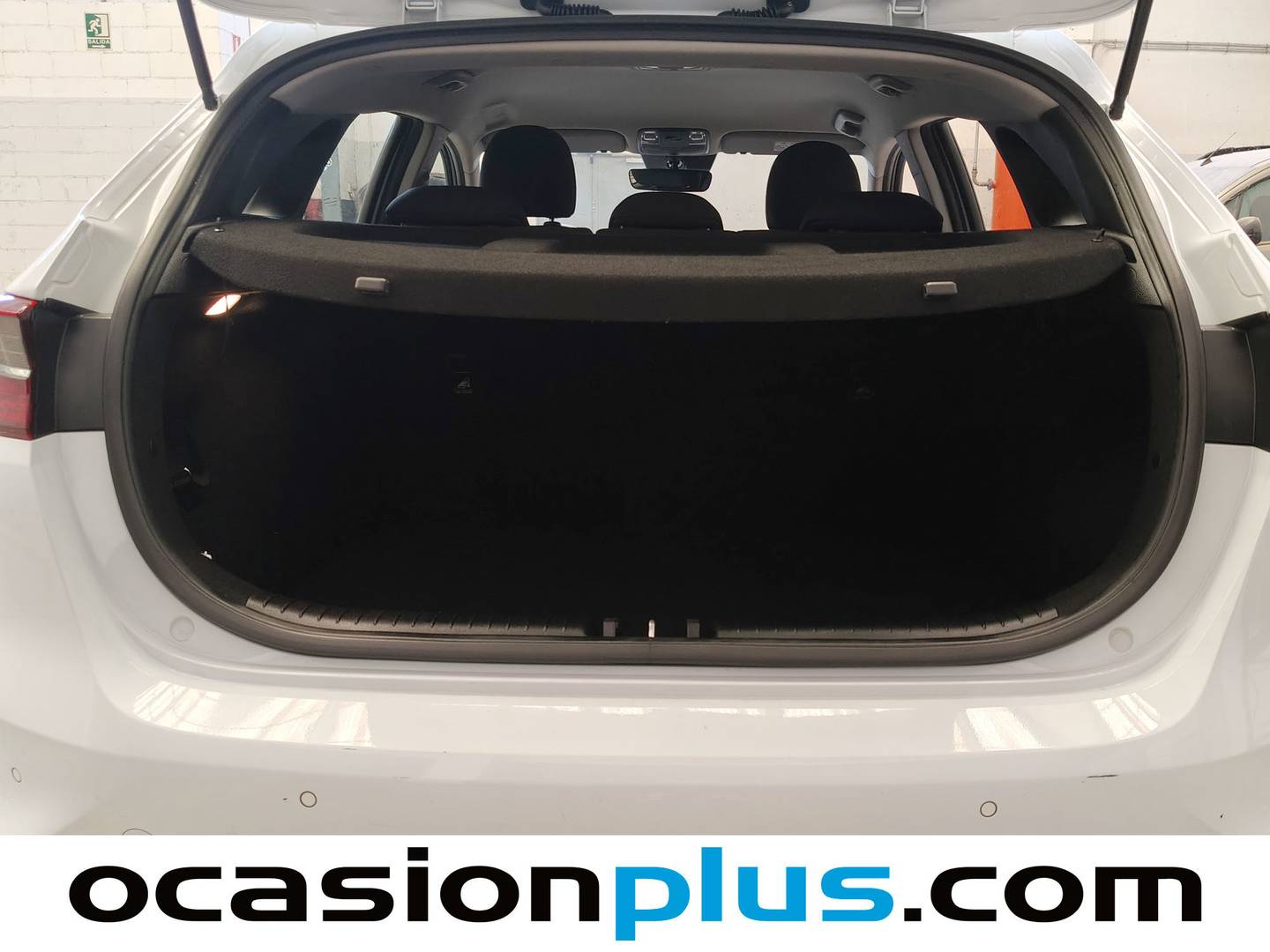 Fotos maletero KIA Ceed KIA Ceed 1.6 MHEV iMT Drive (136 CV)