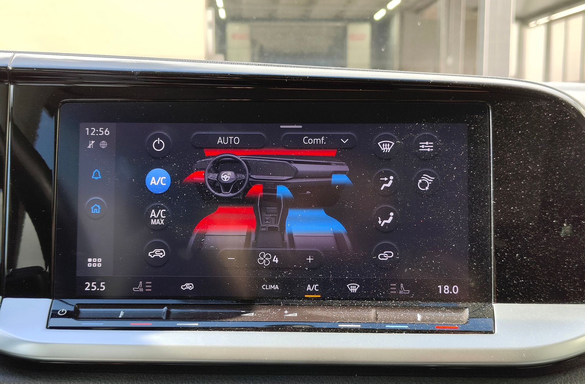 Ford Grand Tourneo Connect 2.0 EcoBlue Titanium 7 plazas - foto 34