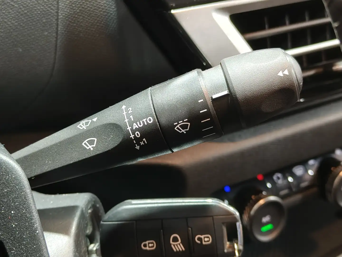 Foto Citroën C4 Citroen C4 PureTech 130 S&S 6v Feel Pack (130 CV)