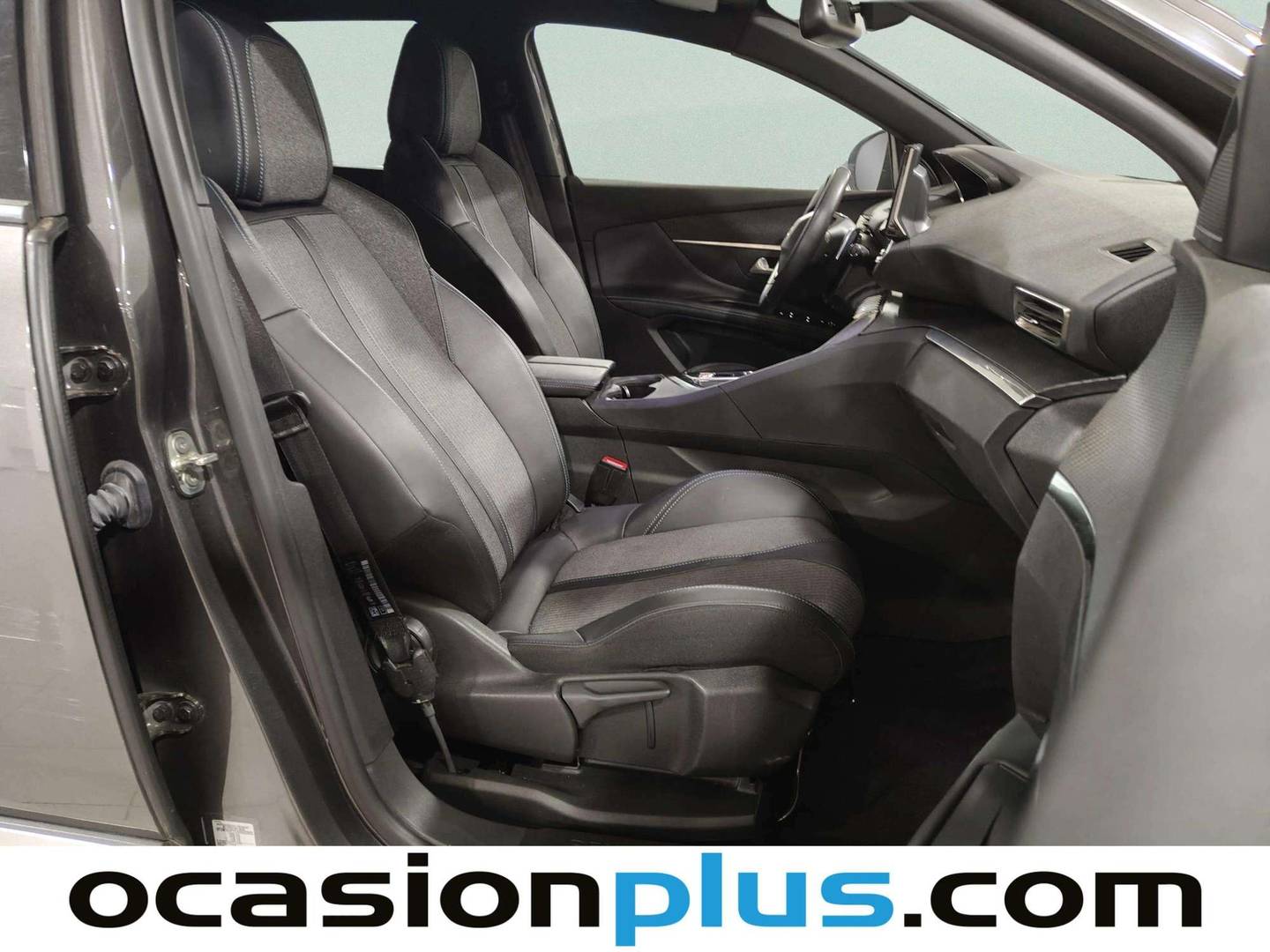 Peugeot 5008 Hybrid Peugeot 5008 Hybrid 1.2 Allure Pack eDCS6 (136 CV) 7 Plazas 2024
