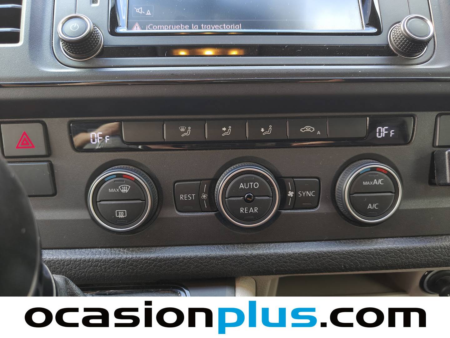 Foto Volkswagen Caravelle Volkswagen Caravelle 2.0 TDI BMT (150 CV) DSG Camperizada