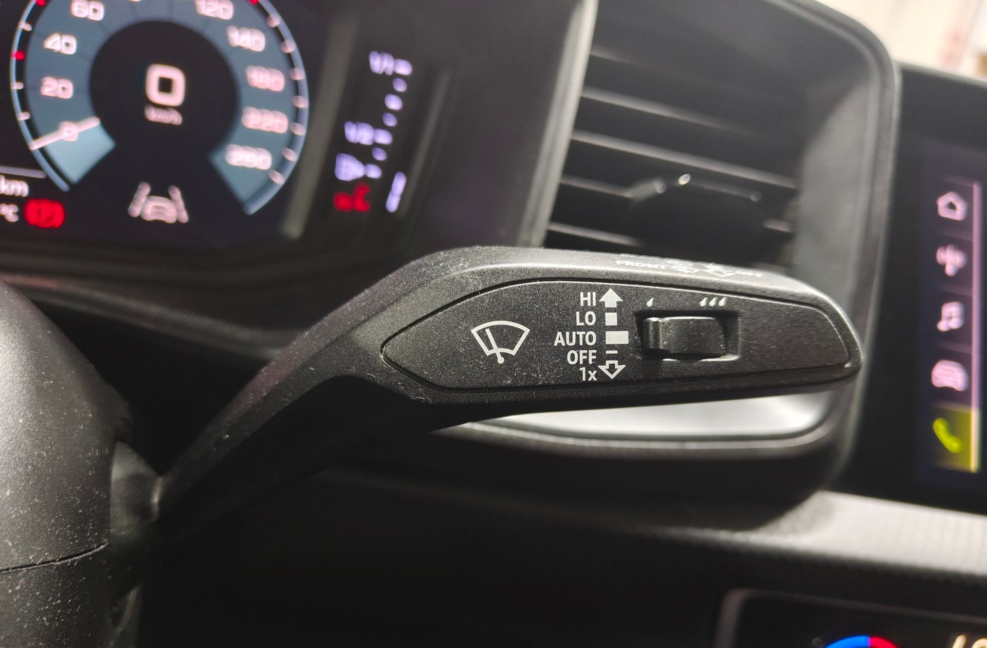 Audi A1 Sportback Advanced 30 TFSI - foto 23