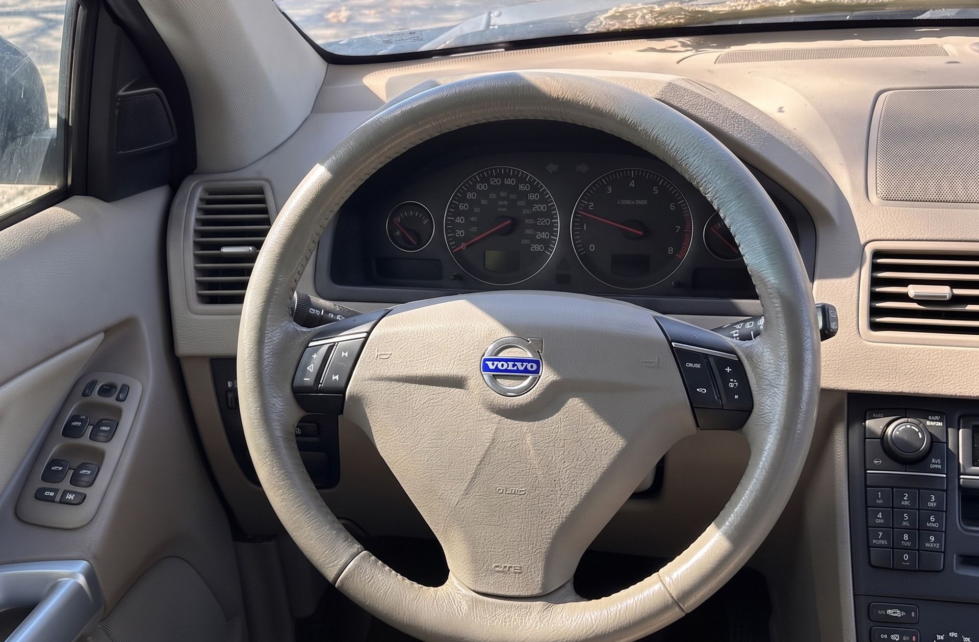 Volvo XC90 2.4D Geartronic Momentum - foto 16