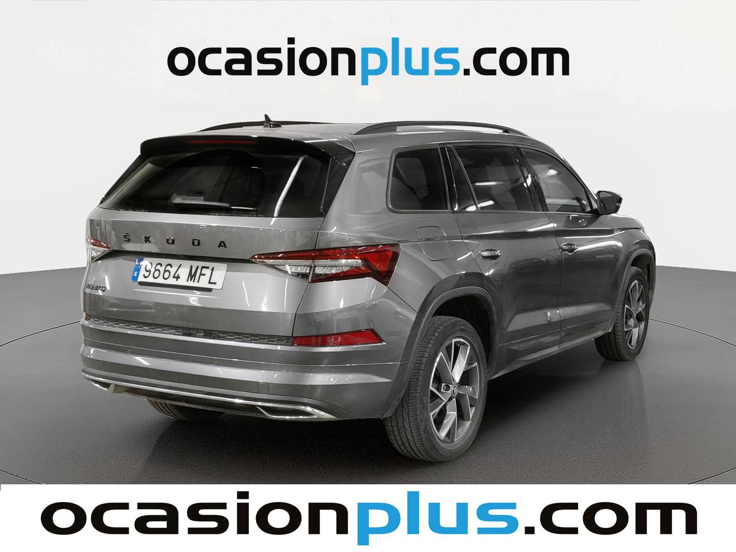 Foto trasera Skoda Kodiaq Skoda Kodiaq 2.0 TDI Sportline 4x2 DSG (150 CV) 7 plazas derecha