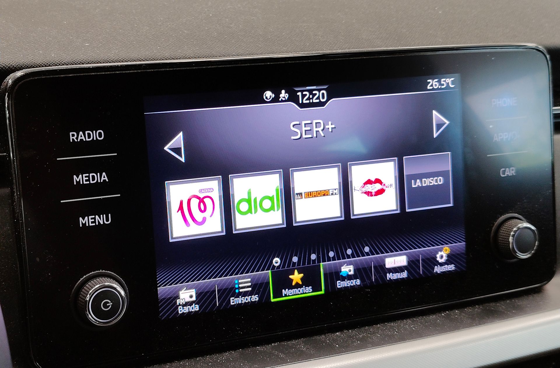 Škoda Kamiq 1.0 TSI Ambition - foto 30