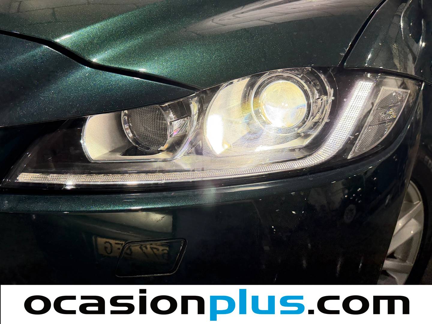 Foto Jaguar F-Pace Jaguar F-PACE 2.0L i4D Prestige AWD (180 CV)