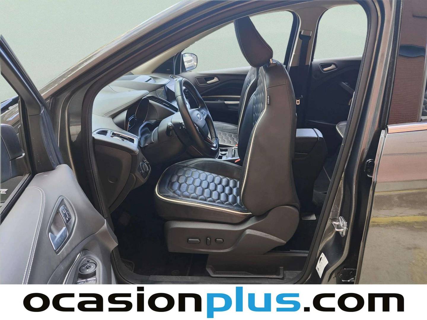 Foto Ford Kuga Ford Kuga 1.5 EcoBoost S&S Vignale 4x4 Auto (176 CV)