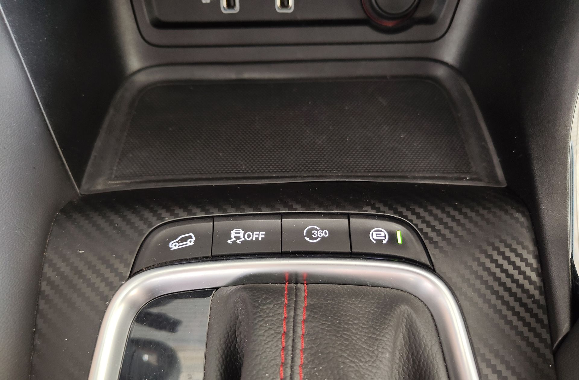 MG ZS 1.0T Luxury - foto 36