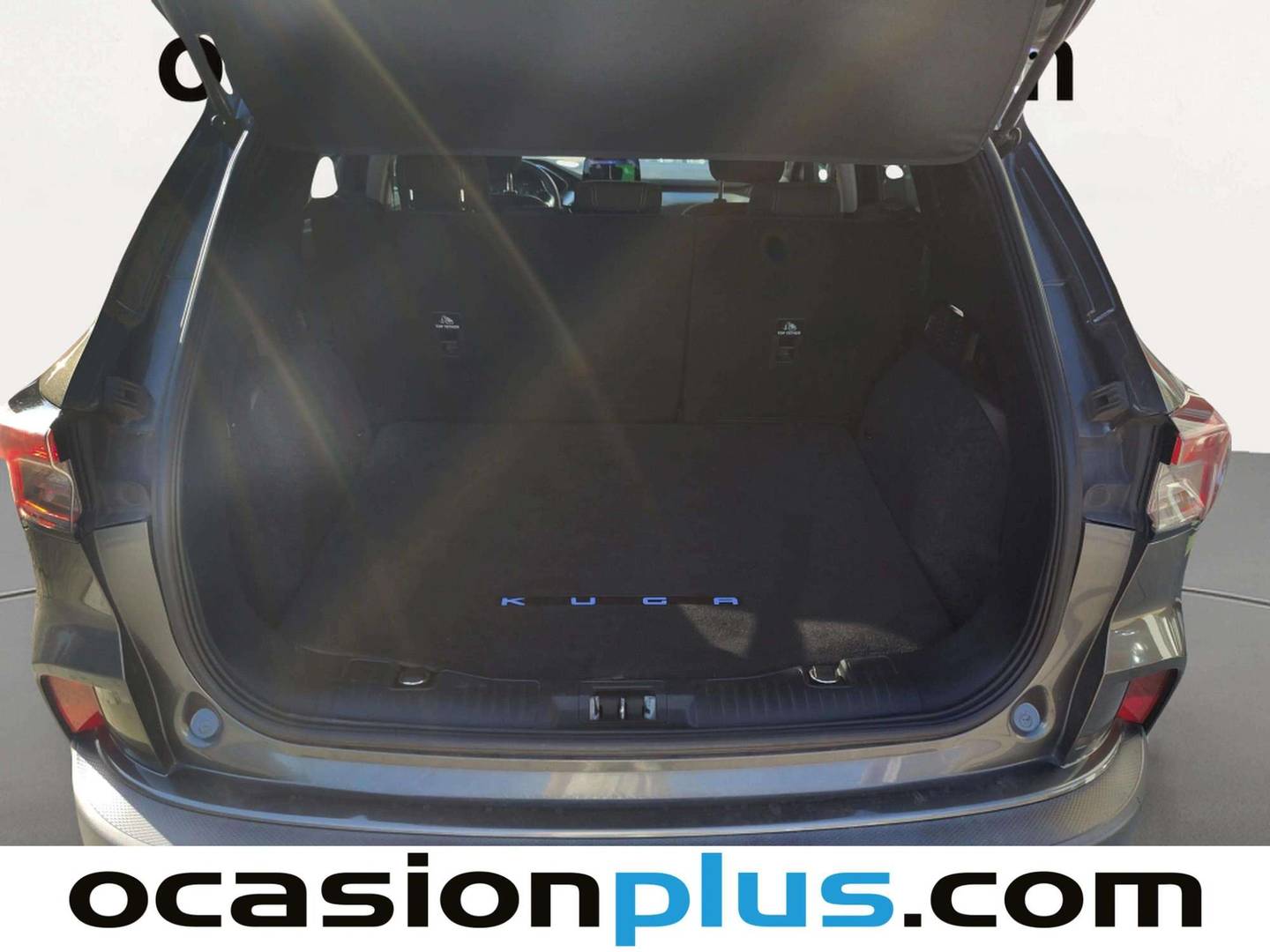 Fotos maletero Ford Kuga Ford Kuga 2.0 EcoBlue MHEV Titanium (150 CV)