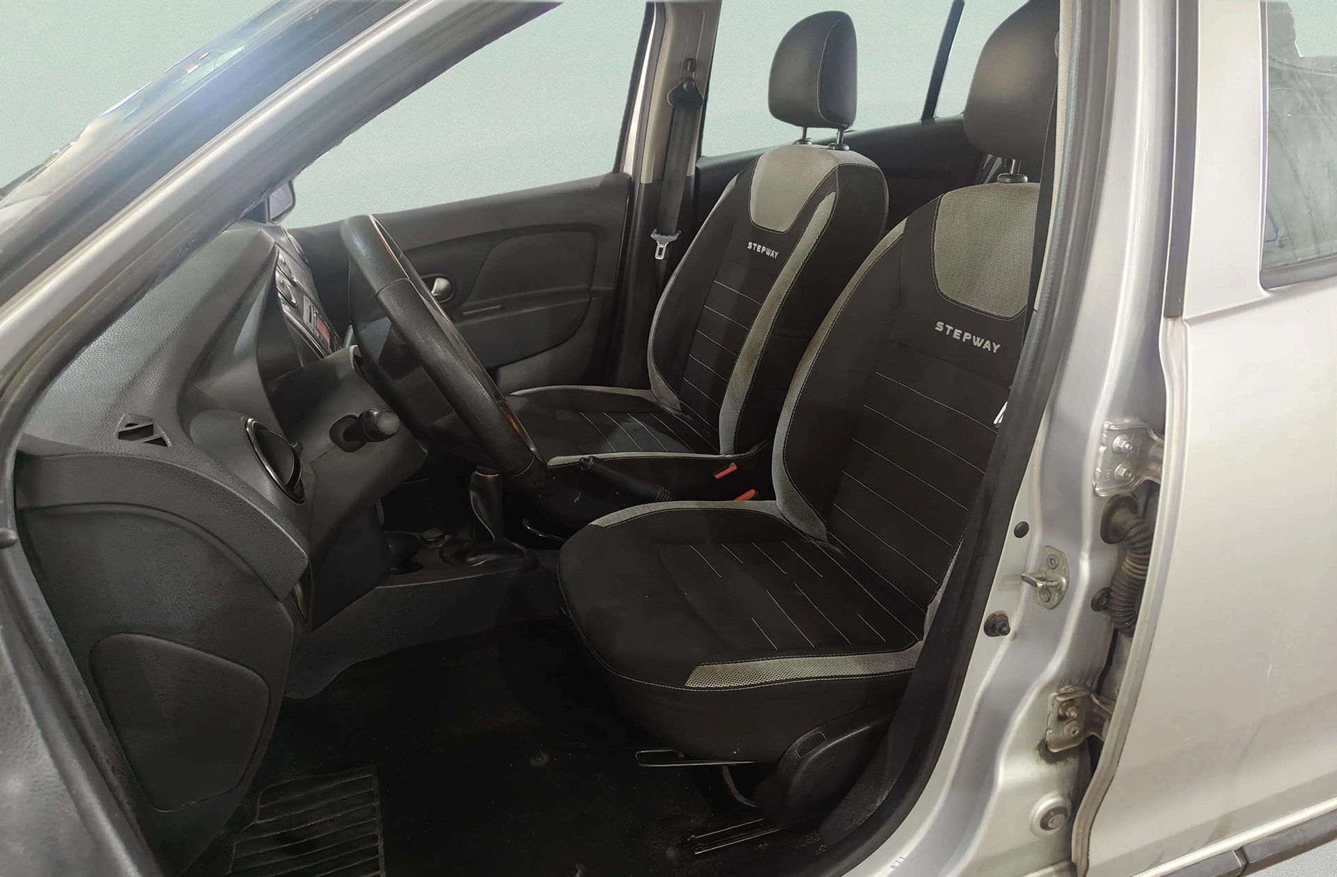 Dacia Sandero Stepway TCe - foto 7