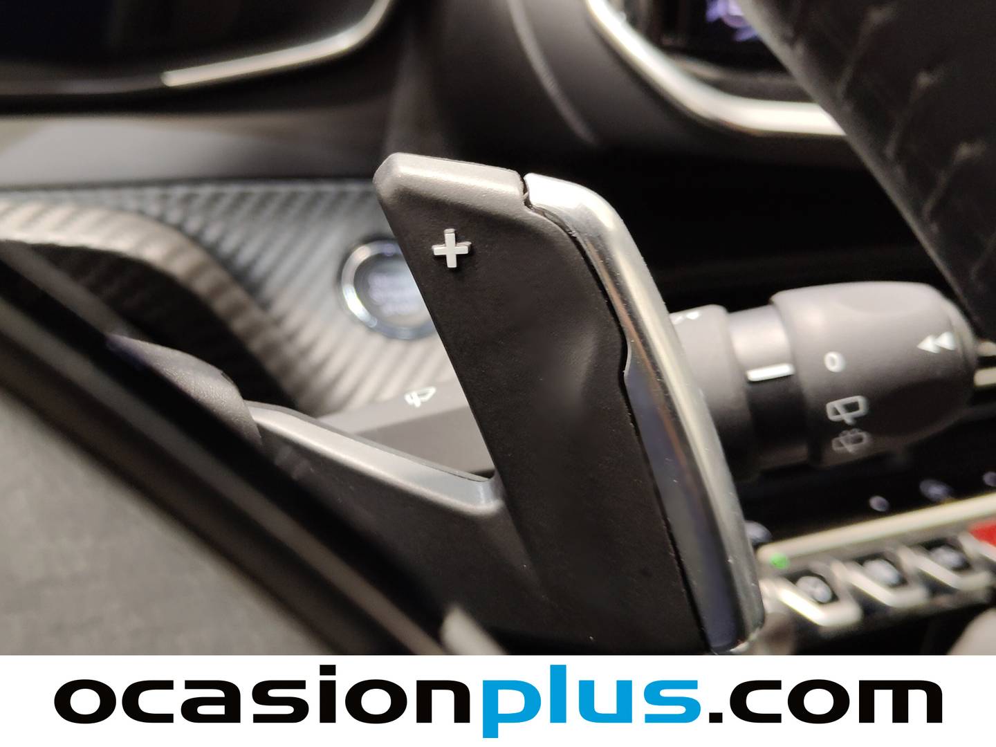 Peugeot 2008 Peugeot 2008 Allure Hybrid eDCS6 (145 CV) km 0