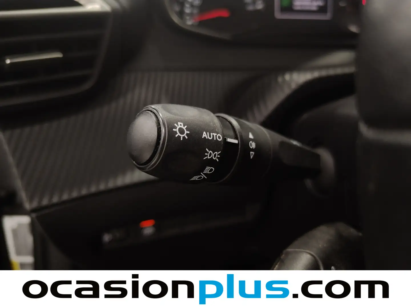 Foto Peugeot 2008 Peugeot 2008 PureTech 100 S&S Allure (100 CV)