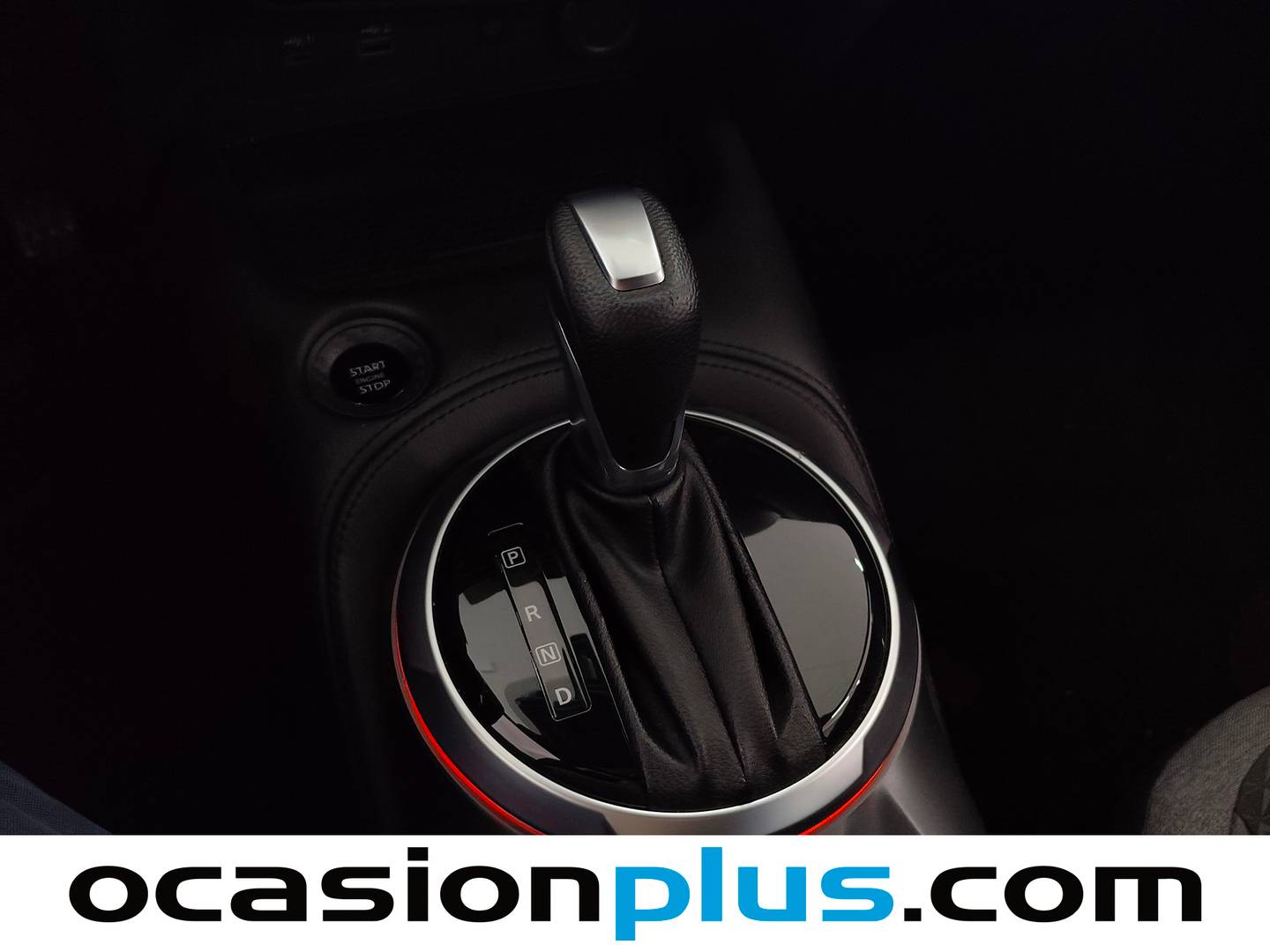 Foto Nissan JUKE Nissan Juke DIG-T N-Connecta 4x2 DCT (114 CV)