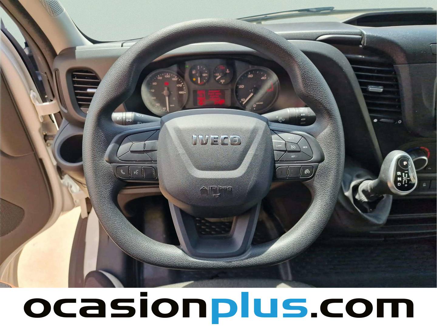 Iveco Daily Iveco Daily Furgon 35S 16H V 3520/H2 (156 CV) 3 Plazas diésel