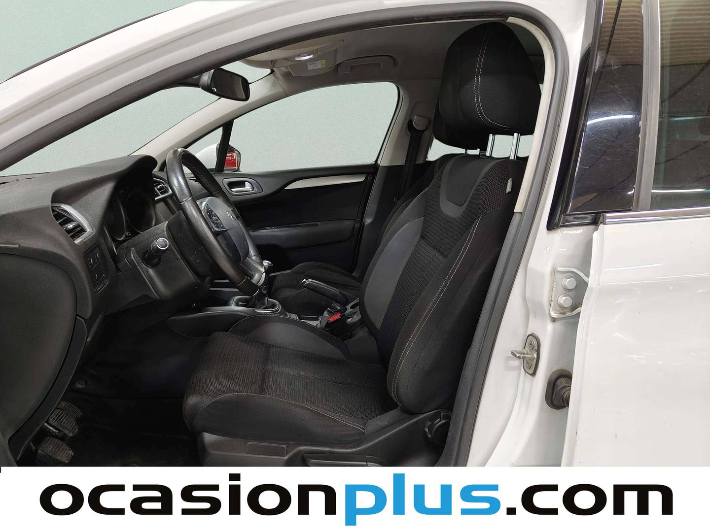 Foto asientos delanteros Citroën C4 Citroën C4 PureTech 110 Tonic (110 CV)