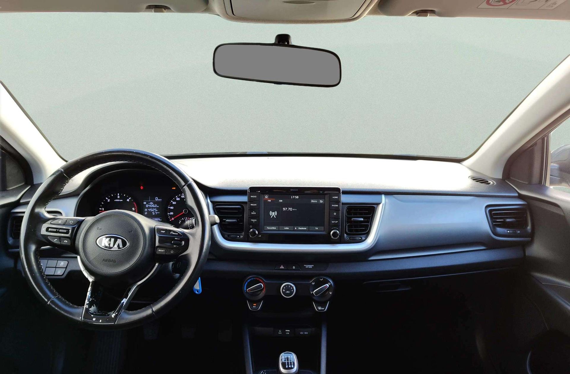 Kia Stonic 1.6 CRDi VGT Eco-D Concept - foto 6