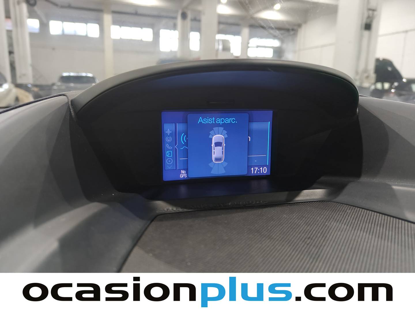 Equipamiento del Ford C-Max Ford C-Max 1.0 EcoBoost S&S Titanium (125 CV)