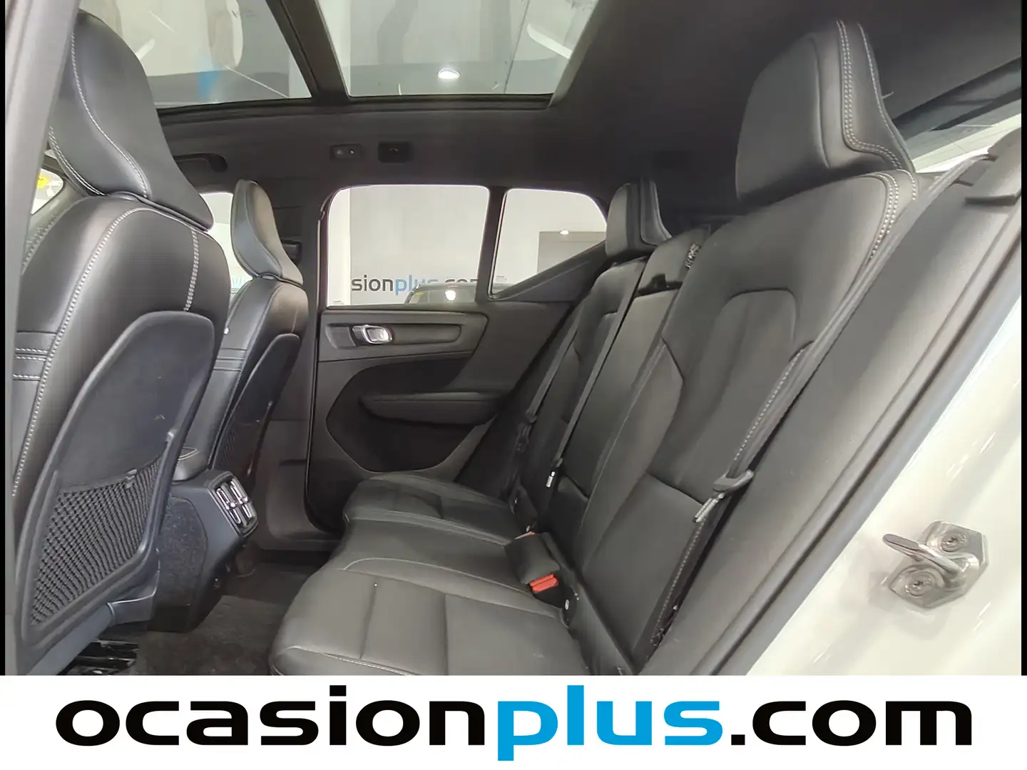 Foto Volvo XC40 Volvo XC40 T4 R-Design Auto (190 CV)