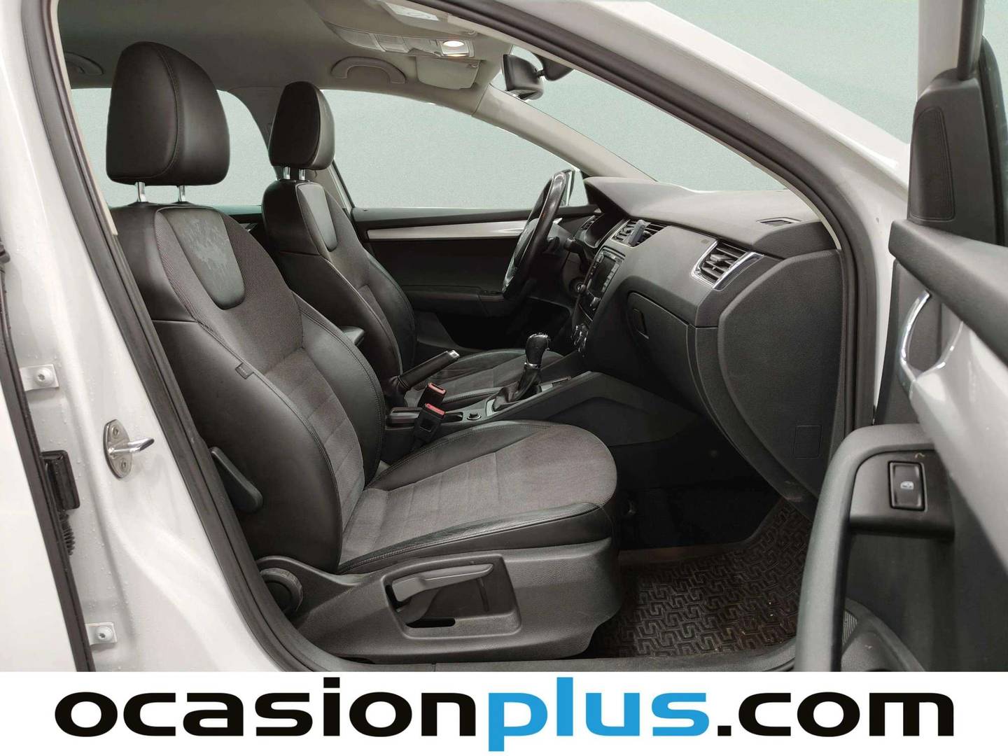 Skoda Octavia Skoda Octavia Combi 2.0 TDI CR Style DSG (150 CV) automático