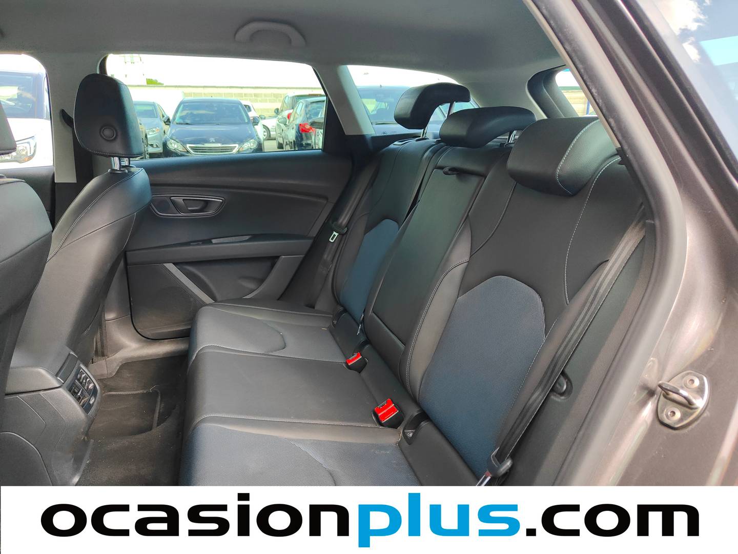 Foto asientos traseros Seat León Seat León ST 1.4 TSI ACT S&S Style DSG (150 CV)