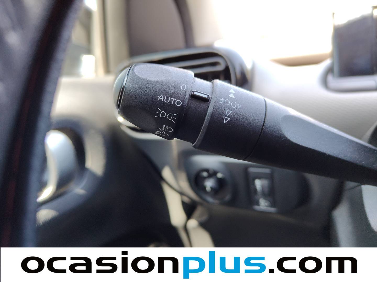 Citroën C4 Cactus Citroën C4 Cactus BlueHDi 100 Feel (100 CV) 2018