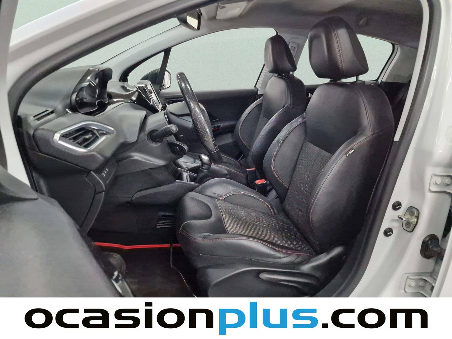 Foto asientos delanteros Peugeot 208 Peugeot 208 1.2 PureTech GT-Line S&S (110 CV)