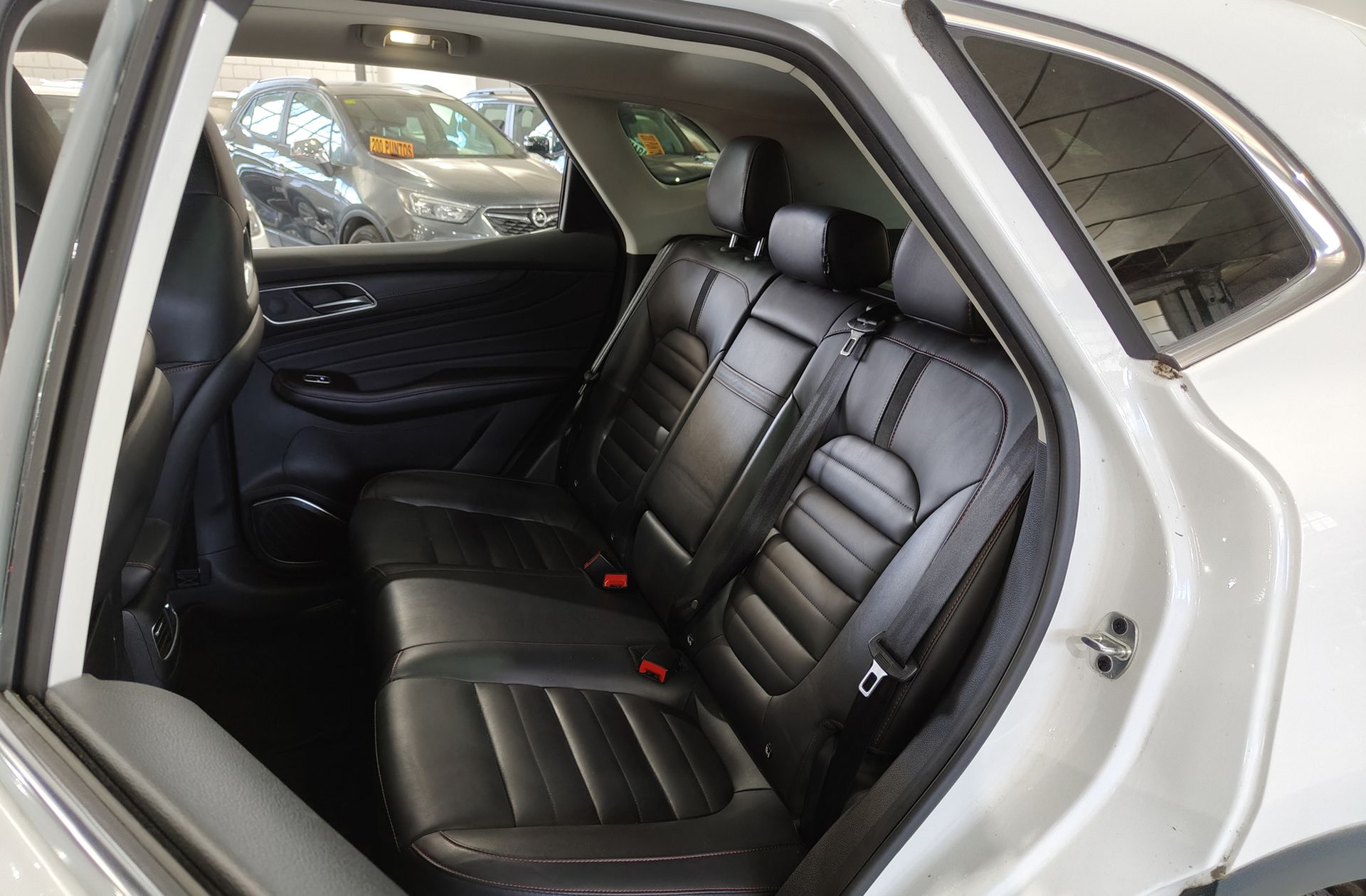 MG HS 1.5 Turbo GDI Luxury DCT - foto 15