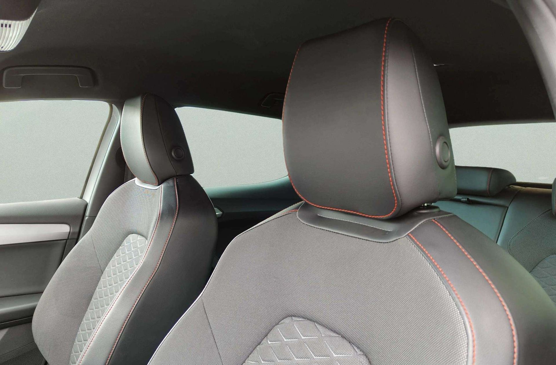 SEAT León 1.5 TSI FR 25 Aniversario - foto 16