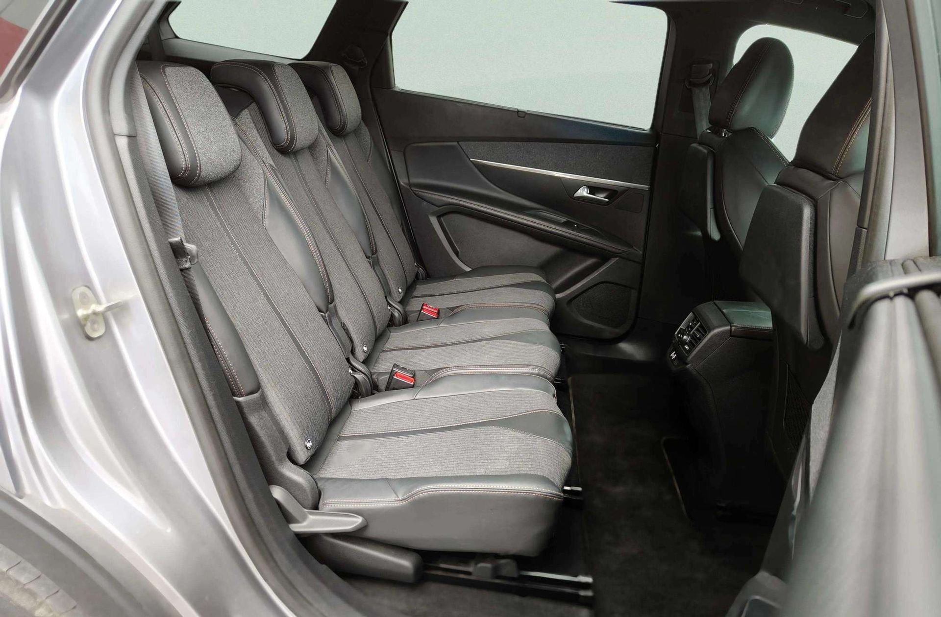 Peugeot 5008 1.6L THP GT Line EAT6 7 plazas - foto 30