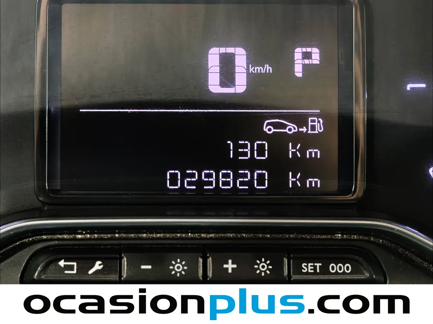 Foto Citroën C3 Aircross Citroen C3 Aircross PureTech 130 Shine Pack EAT6 (131 CV)