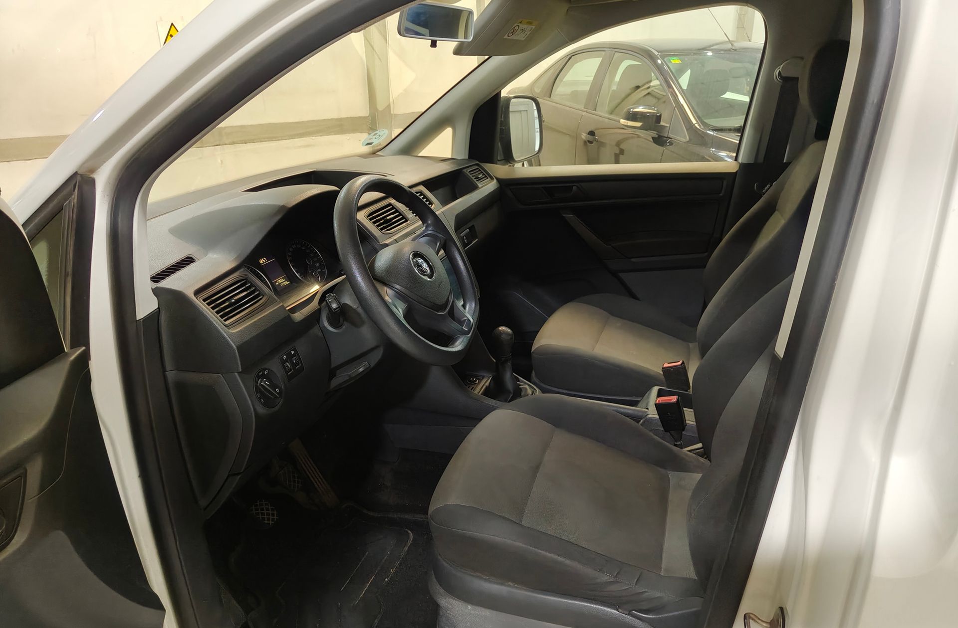 Volkswagen Caddy Profesional 2.0 TDI BMT - foto 9