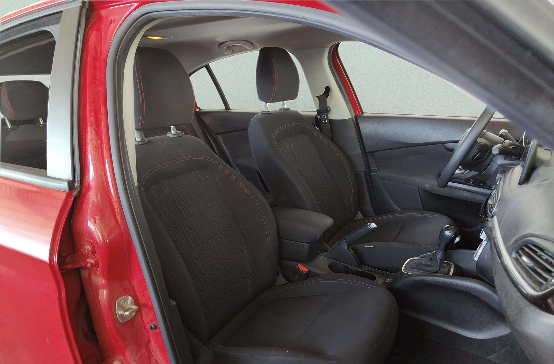 Fiat Tipo 1.5 Hybrid Red DCT - foto 19