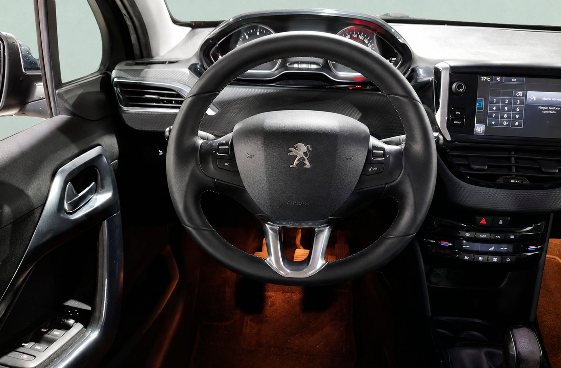 Peugeot 2008 e-HDI 92 Allure - foto 22