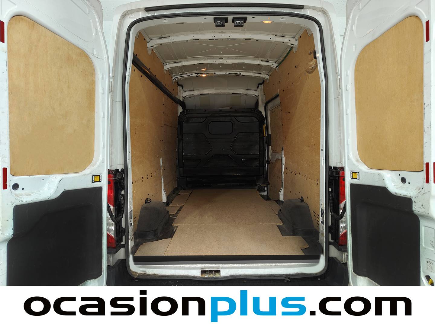 Foto asientos traseros Ford Transit Ford Transit Furgon 350 L3H2 Ambiente Traccion Trasera (125 CV)