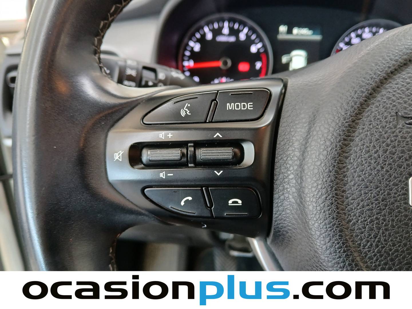 Acabados KIA Stonic KIA Stonic 1.0 T-GDi MHEV iMT Concept (100 CV)