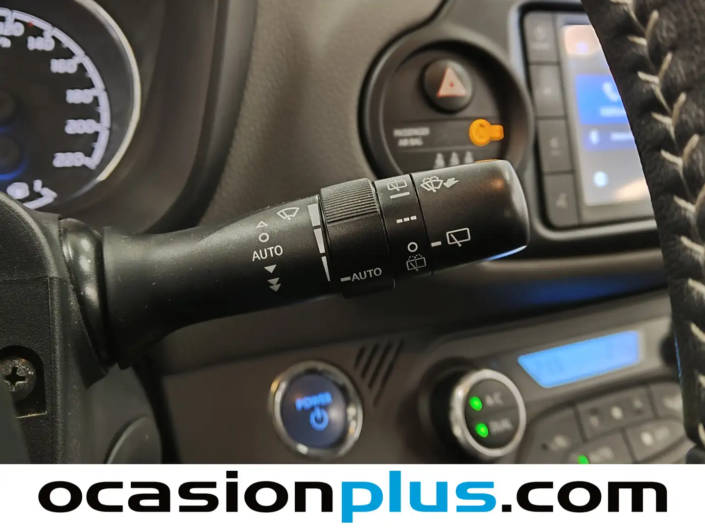 Foto Toyota Yaris Toyota Yaris 100H Feel (100 CV)