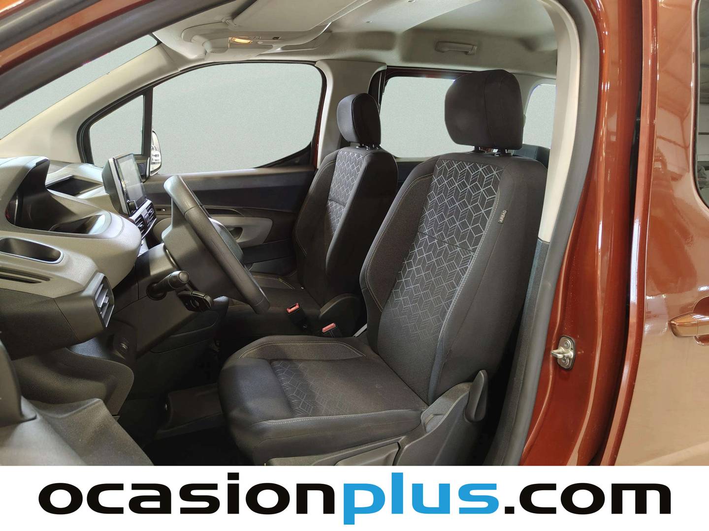 Foto asientos delanteros Peugeot Rifter Peugeot Rifter BlueHDi 130 S&S Active Standard NAV+ (130 CV)