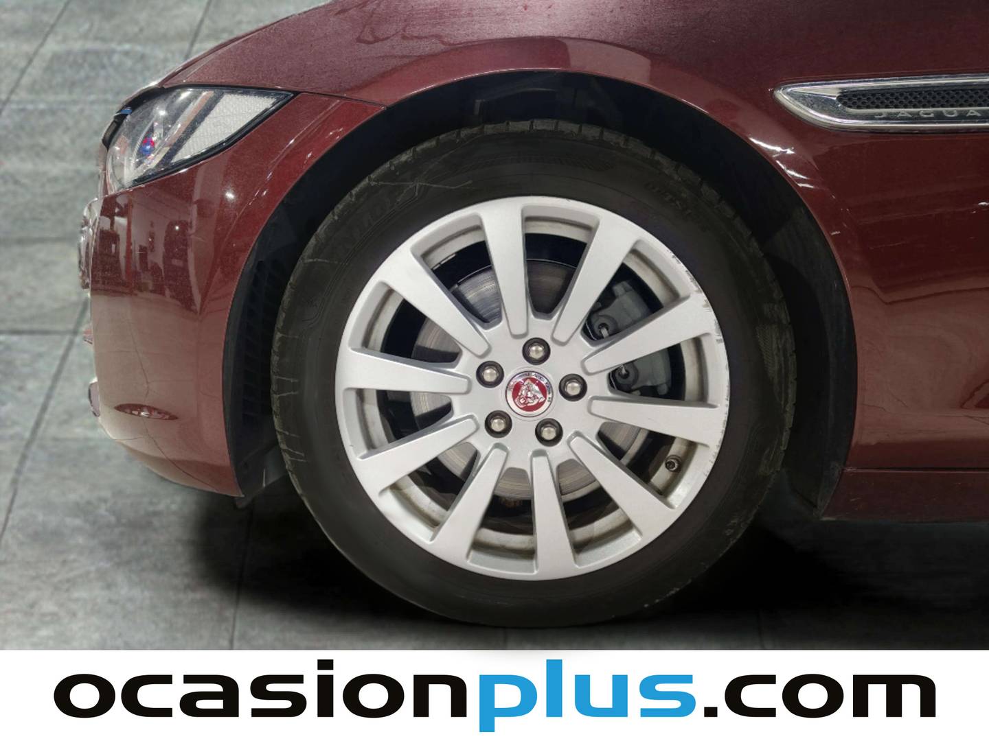 Foto Jaguar XE Jaguar XE 2.0 Diesel XE-Pure RWD (180 CV)