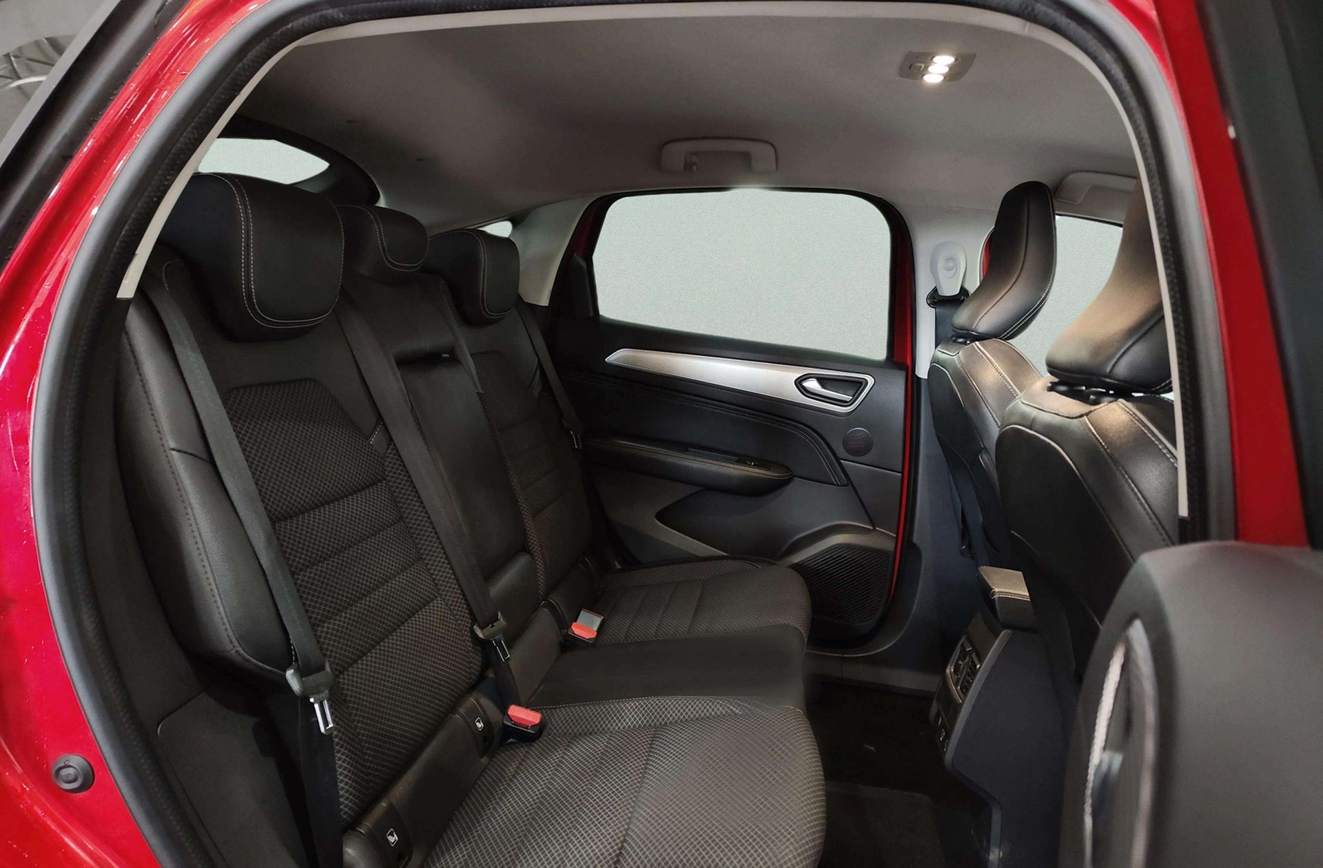 Renault Arkana Zen E-Tech Híbrido - foto 19