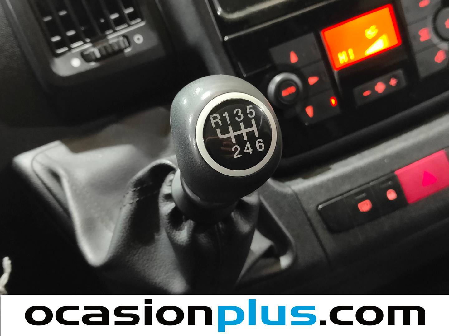 Peugeot Boxer Peugeot Boxer Furgon BlueHDi 140 S&S 335 L3H2 (140 CV) de segunda mano