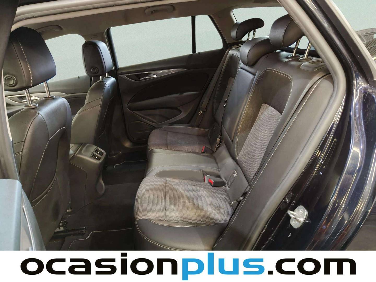 Foto asientos traseros Opel Insignia Opel Insignia Sports Tourer 1.6 CDTI ecoTEC D Business (136 CV)